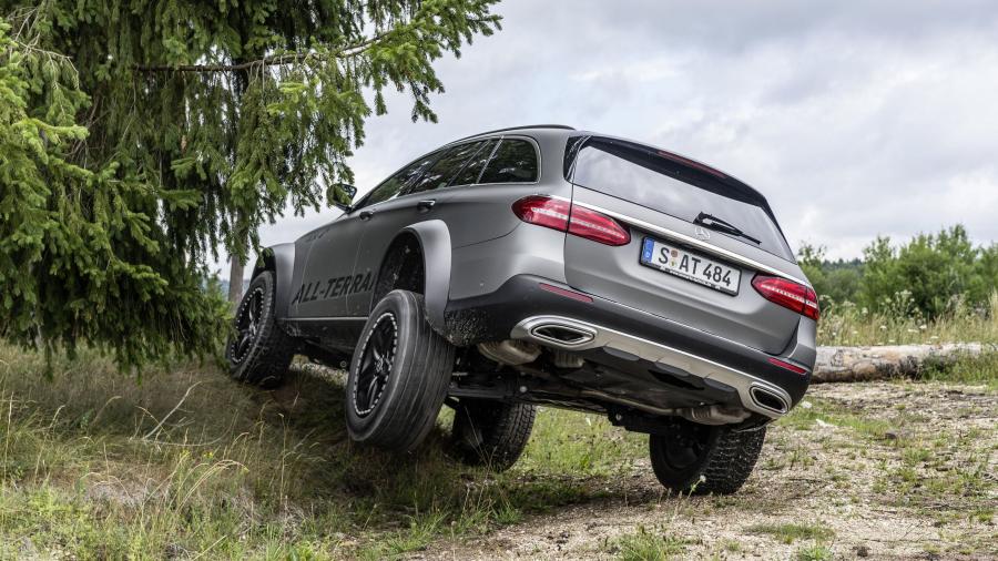  Mercedes-Benz E-Class All-Terrain 4x4&sup2; (S213) 2017 года  (фото 3 из 18)